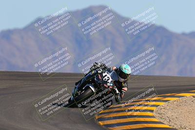 media/Oct-29-2022-CVMA (Sat) [[14c0aa3b66]]/Race 4 500 Supersport-350 Supersport/